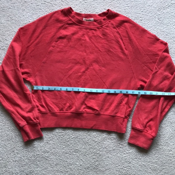 Garage Red Drop Shoulder cropped crewneck sweatshirt - Picture 2 of 5